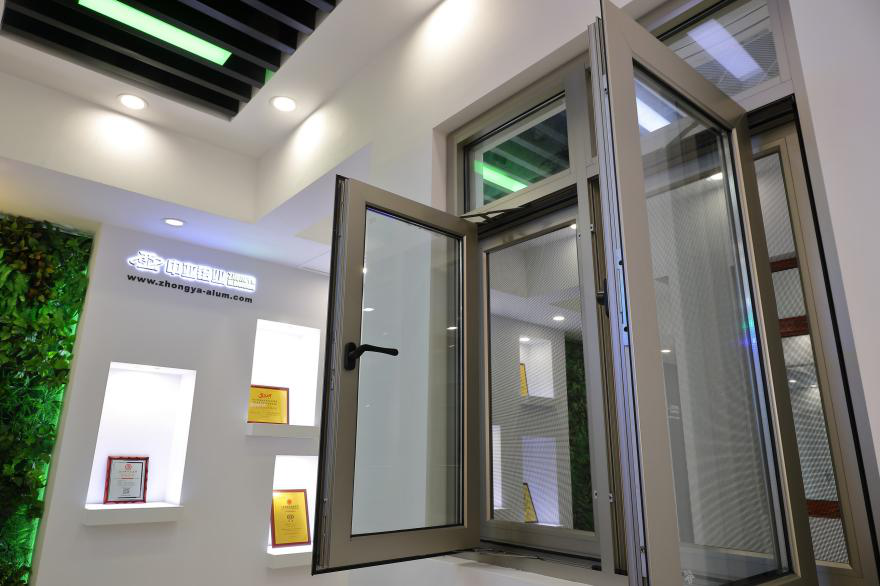 雷雨臺風天來襲,你家門窗能“頂住”嗎?(圖2) 雷雨臺風天來襲,你家門窗能“頂住”嗎?(圖2)